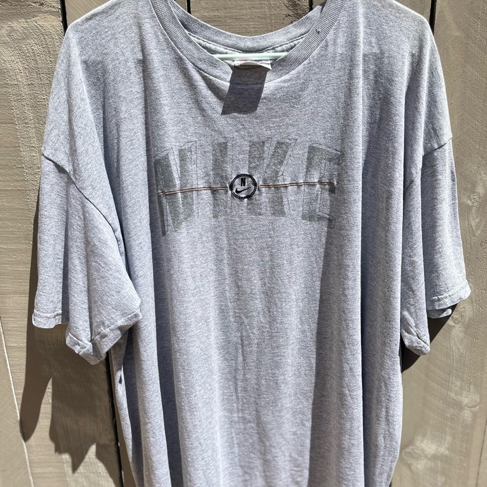 90s Nike shirt